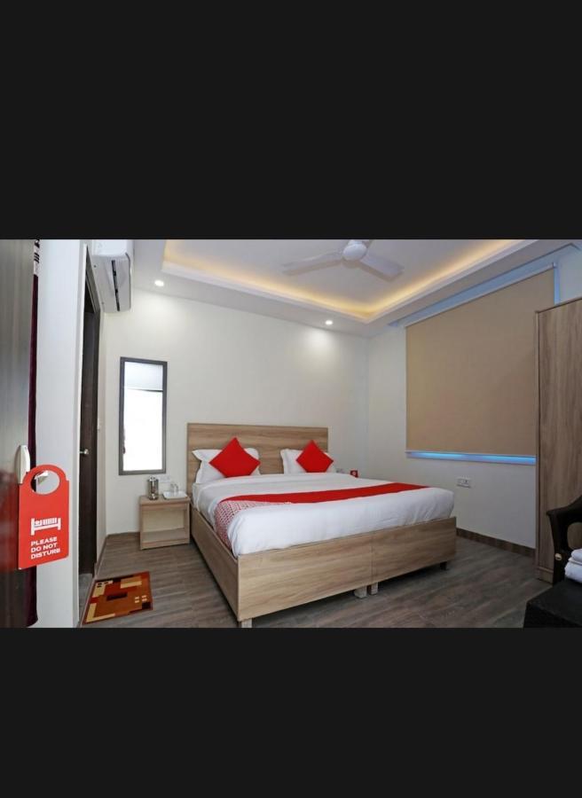 Hotel Golden Bliss At New Delhi Airport Экстерьер фото