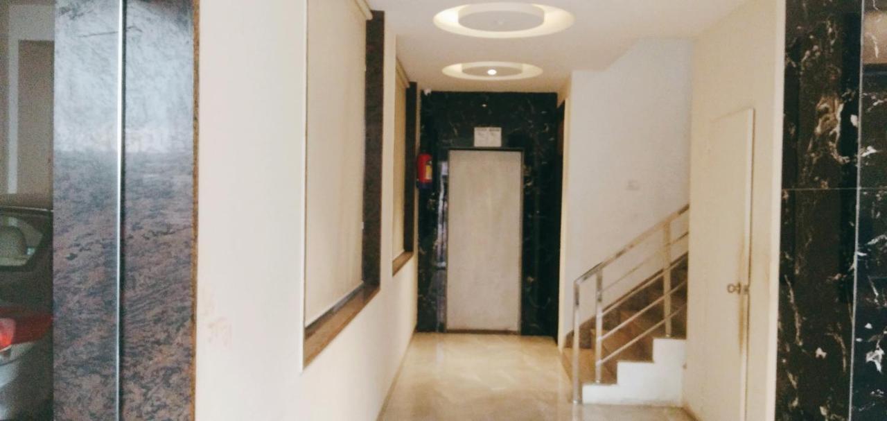 Hotel Golden Bliss At New Delhi Airport Экстерьер фото
