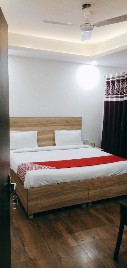 Hotel Golden Bliss At New Delhi Airport Экстерьер фото
